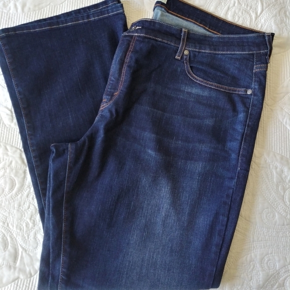 Levi's Jeans - Picture 2 of 7